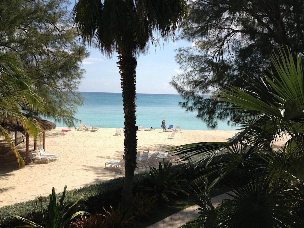 London House Seven Mile Beach Cayman