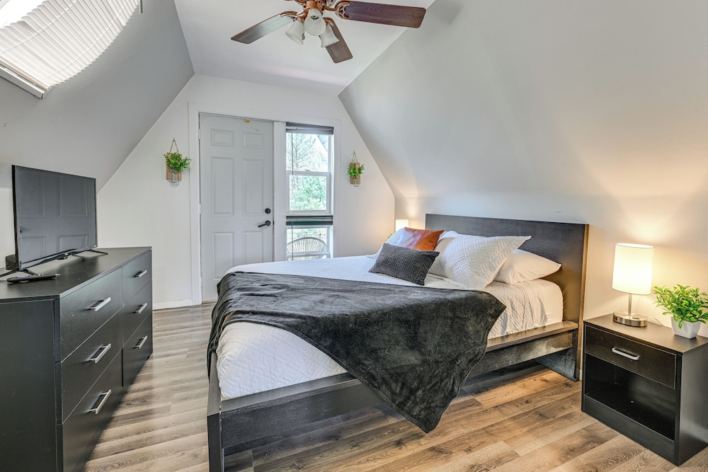 Unwind & Play: Cozy A-frame Getaway in Friendship!