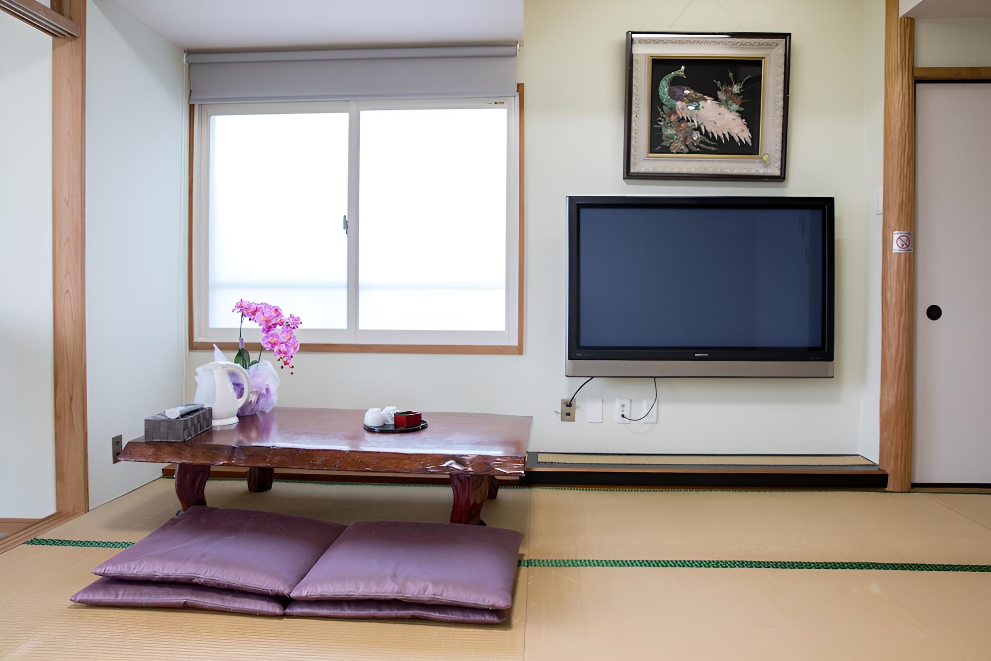 Atami Red House