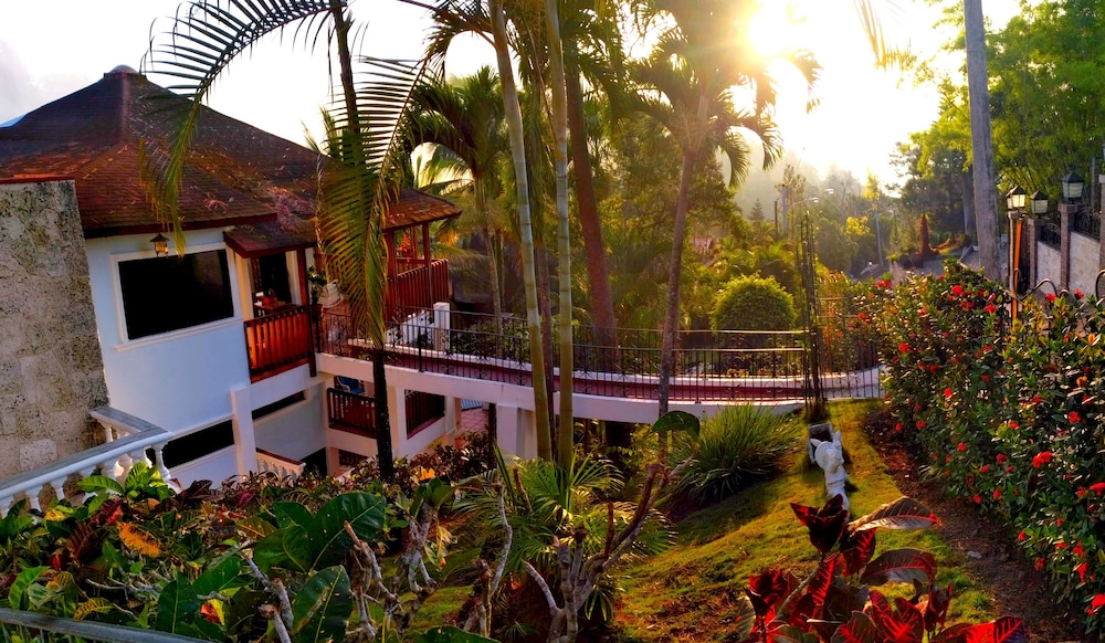 Villa Celeste Estate