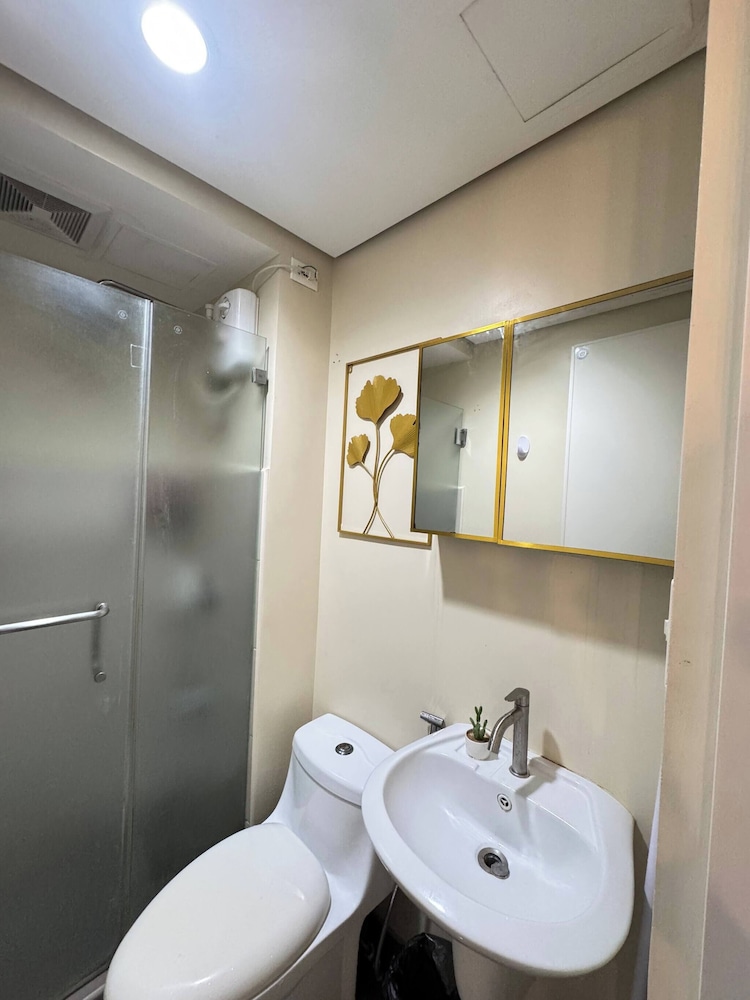 Cozy Studio in Cebu City With Garden View