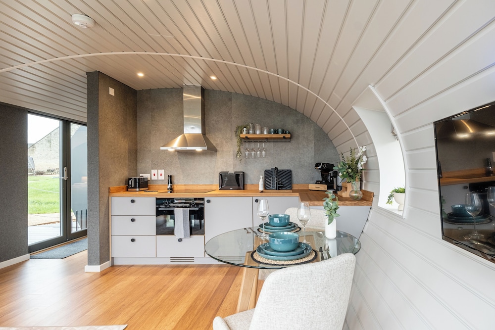 Stunning EcoRetreat Pods in Old Chalford