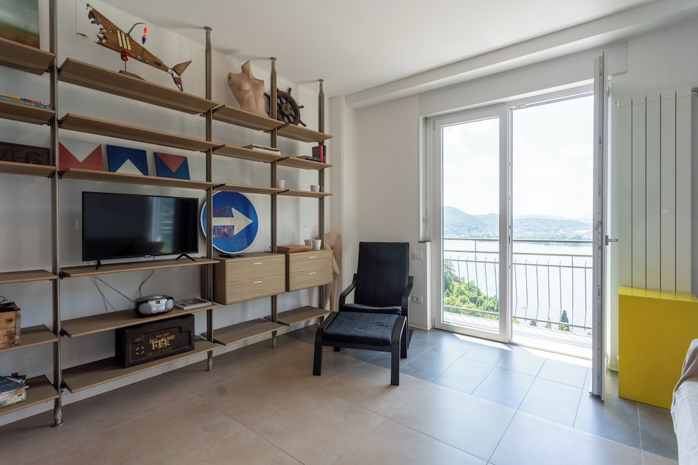 La Casa Dell'architetto by Rent all Como