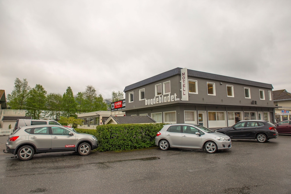 Alesund Vacations - Systra Hotel Apartments Sjholt - Property Image 2