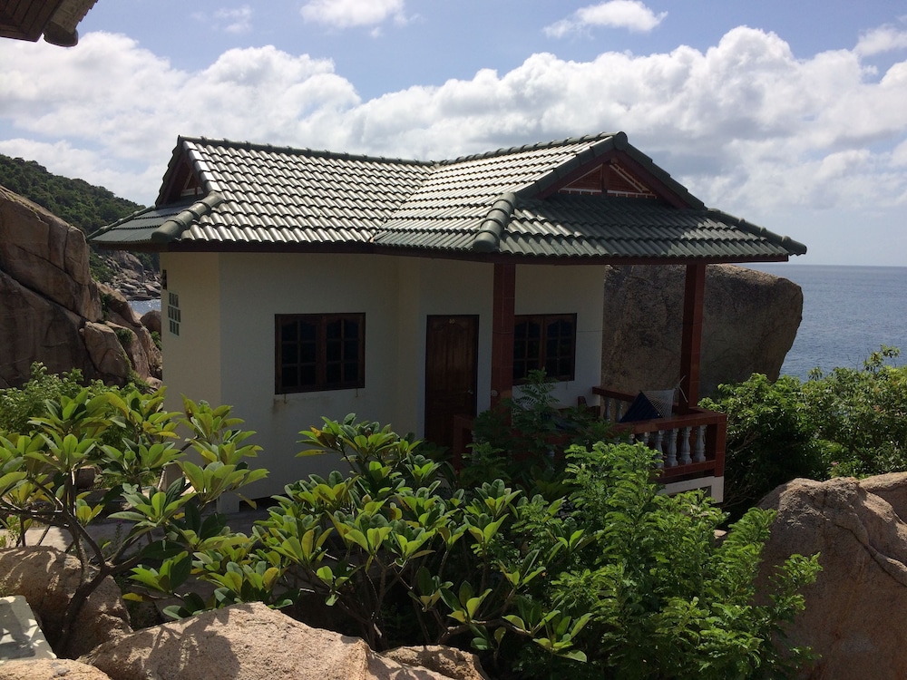 Family Tanote Bay Resort