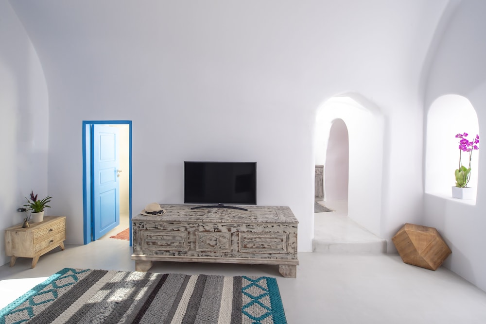 Anemi House & Villas