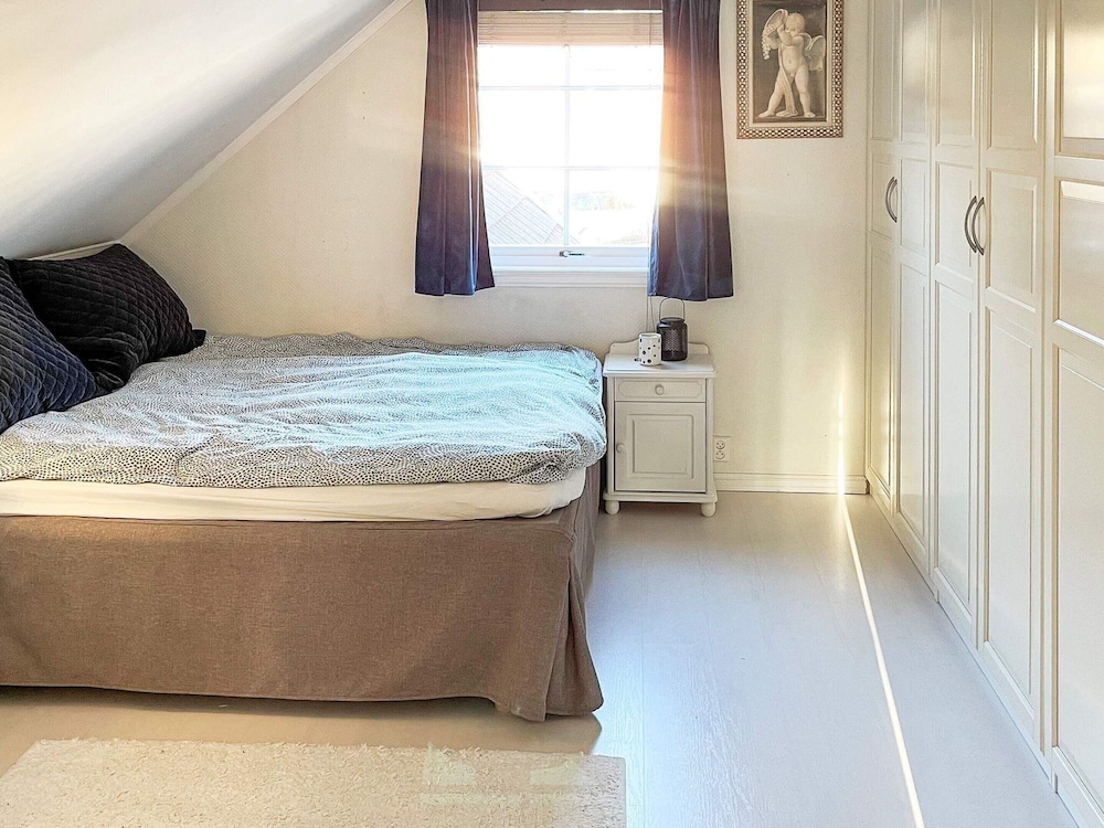10 Person Holiday Home in Tjome