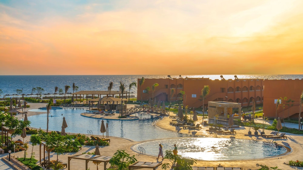 Three Corners Happy Life Beach Resort - All Inclusive
