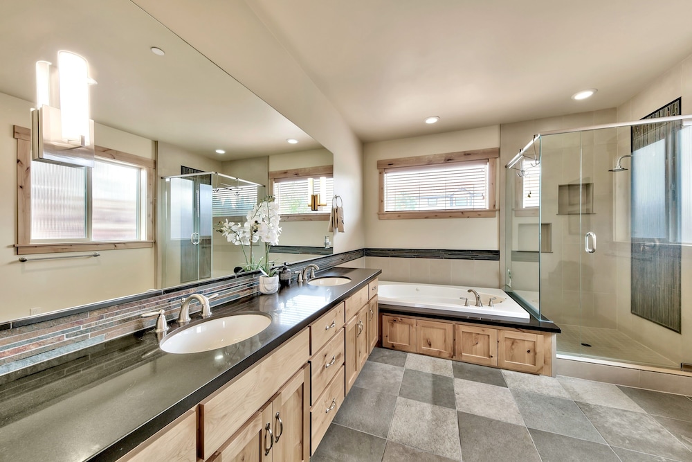 1376md Angora View 4 Bedroom Home