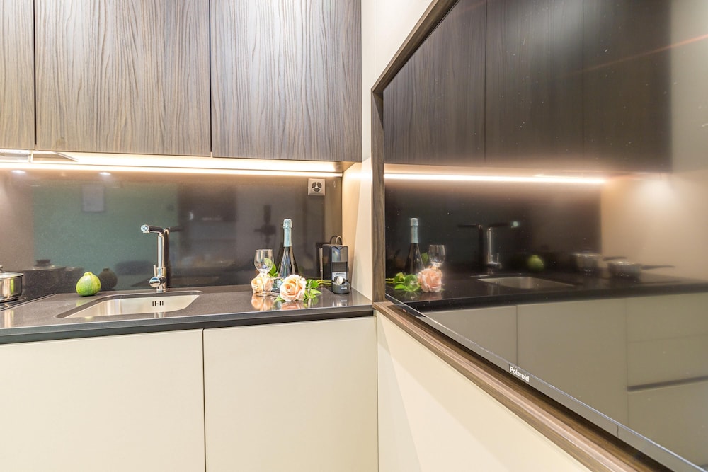 Icon H 204 Suite Micro-living view 3