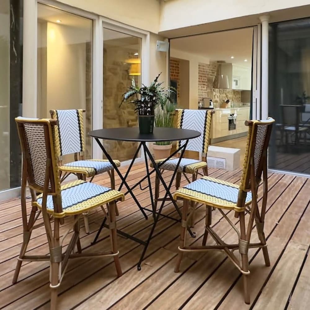 Jardin Priv Gorgeous 3 Bed House in Le Marais
