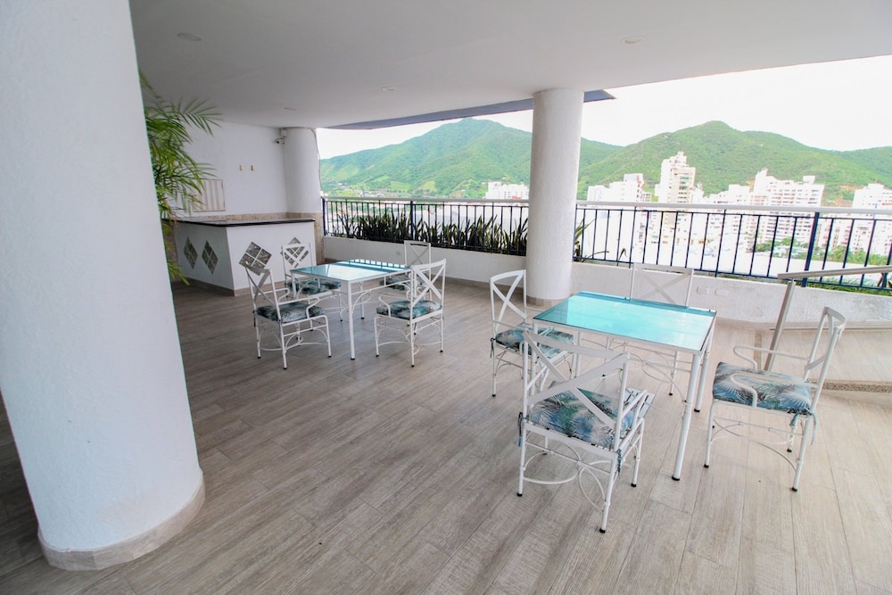 Apartamentos Cascadas - Vistas al Mar
