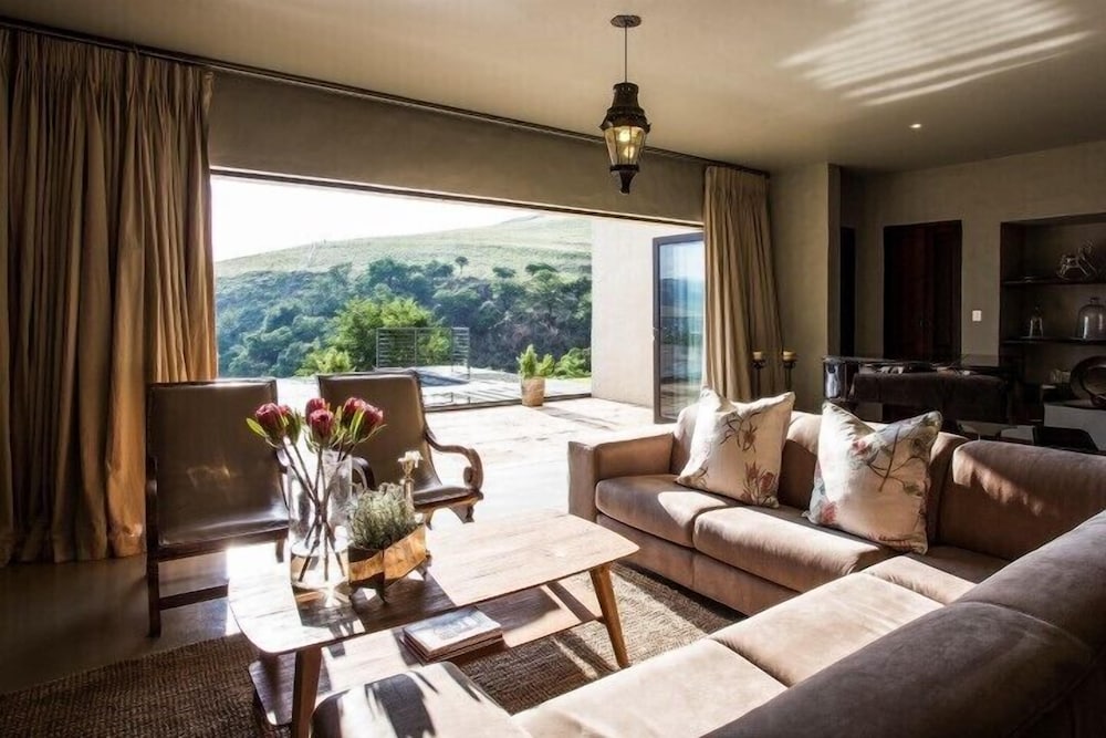 Mount High Luxury Country Lodge