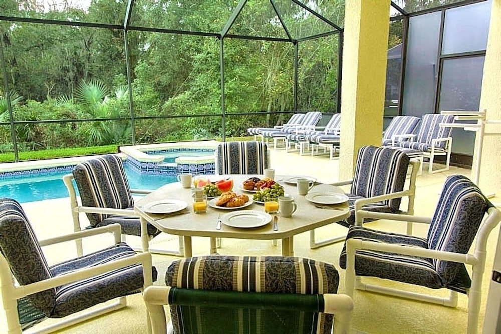 Weikva Villa 4 Bedroom Home