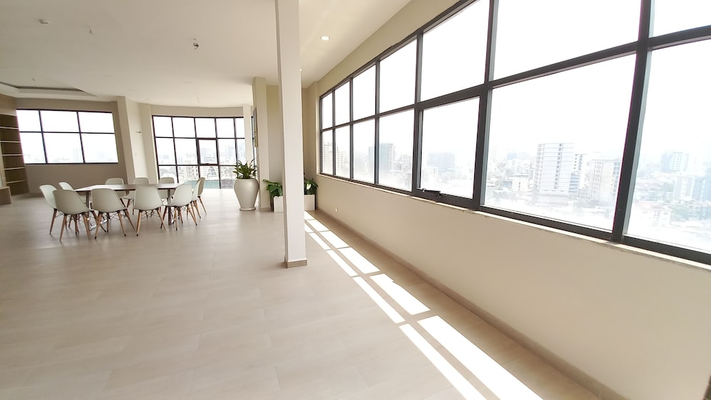 meeting & event spaces