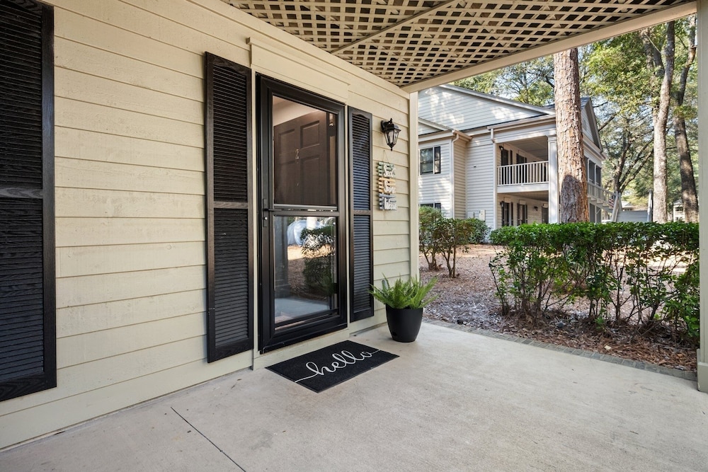 55-2 Low Country Get-a-way 2 Bedroom Condo