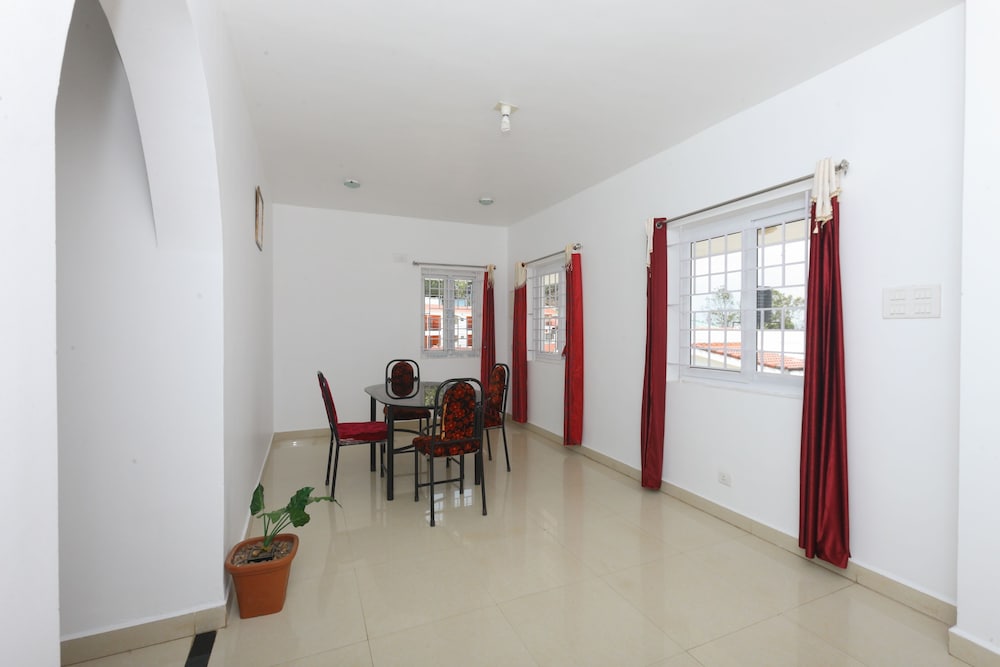 OYO 3221 Forest View Cottage
