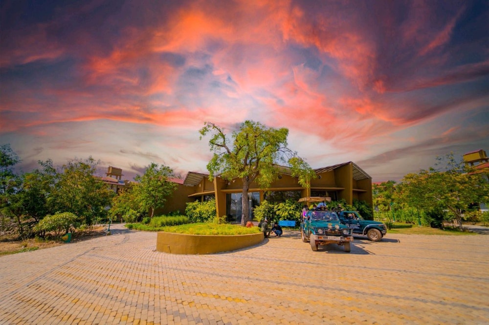 Chimur Tiger Resort at Tadoba view 3