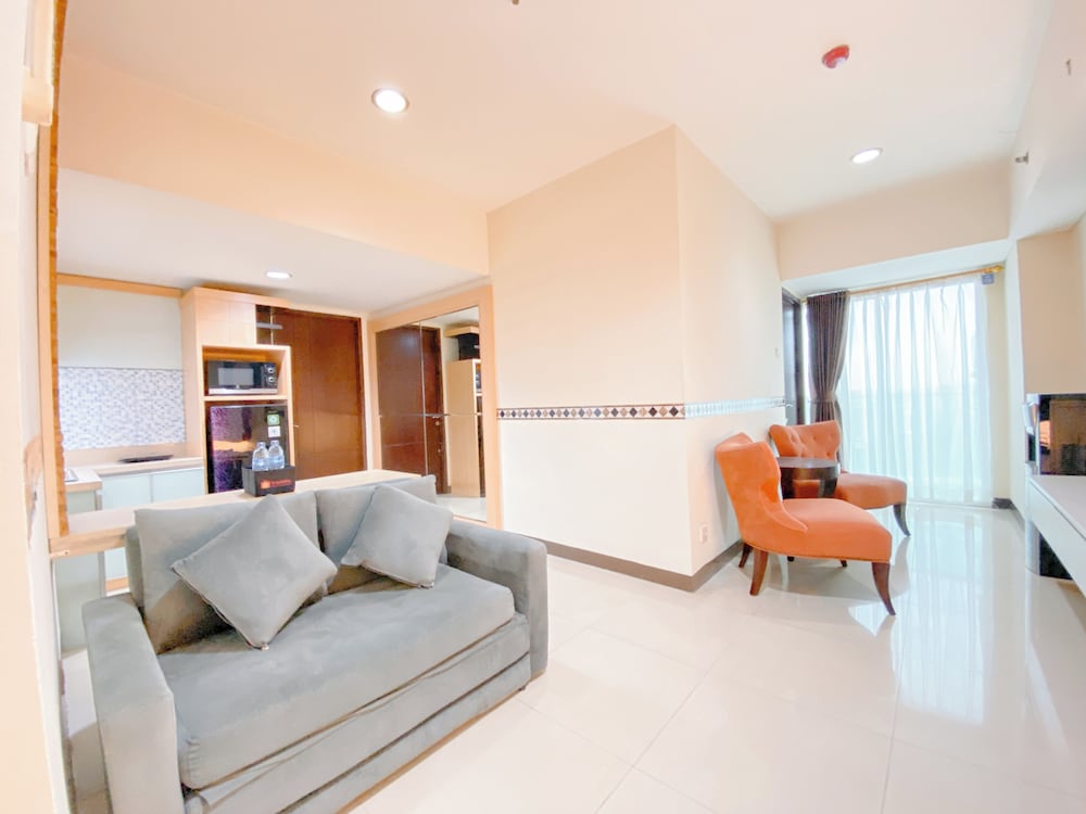 Spacious 2Br At Tamansari La Grande Apartment