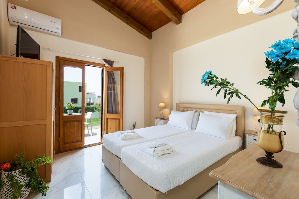 Golden Sand Beach Villa Villa