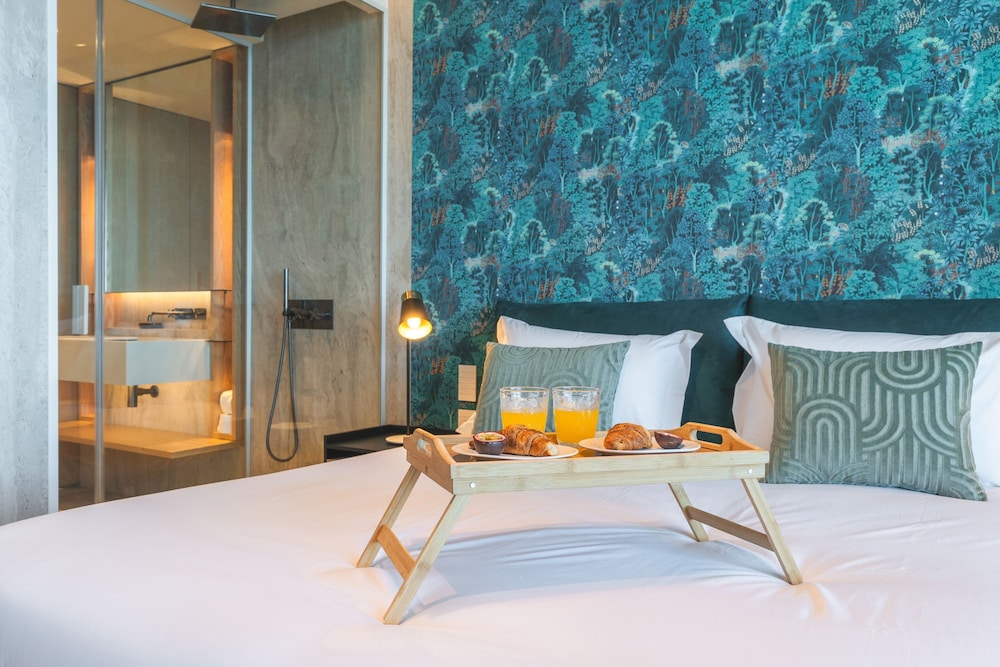 Seaside Escape by Atlantic Holiday