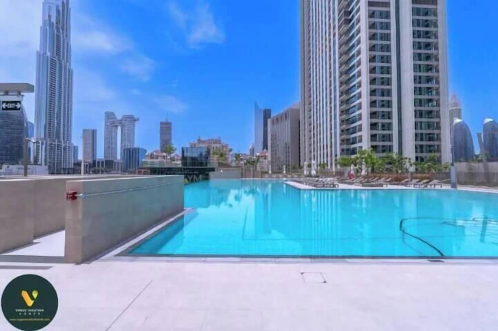 Downtown with Direct Access to Dubai Mal