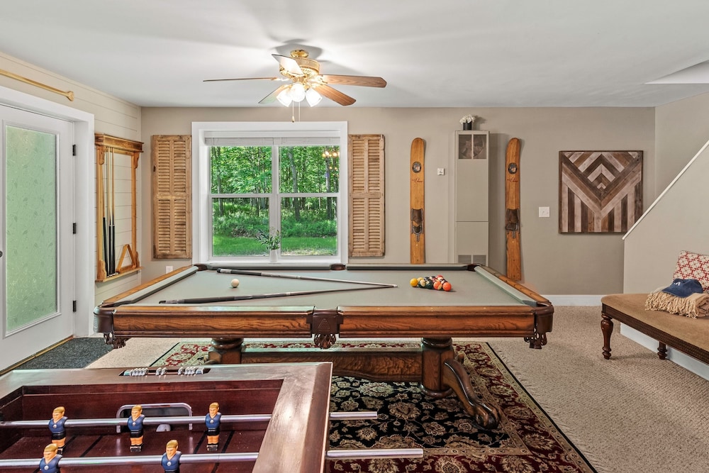 Alpine Serenity by Avantstay Beach Lake Access Theater Deck Playroom
