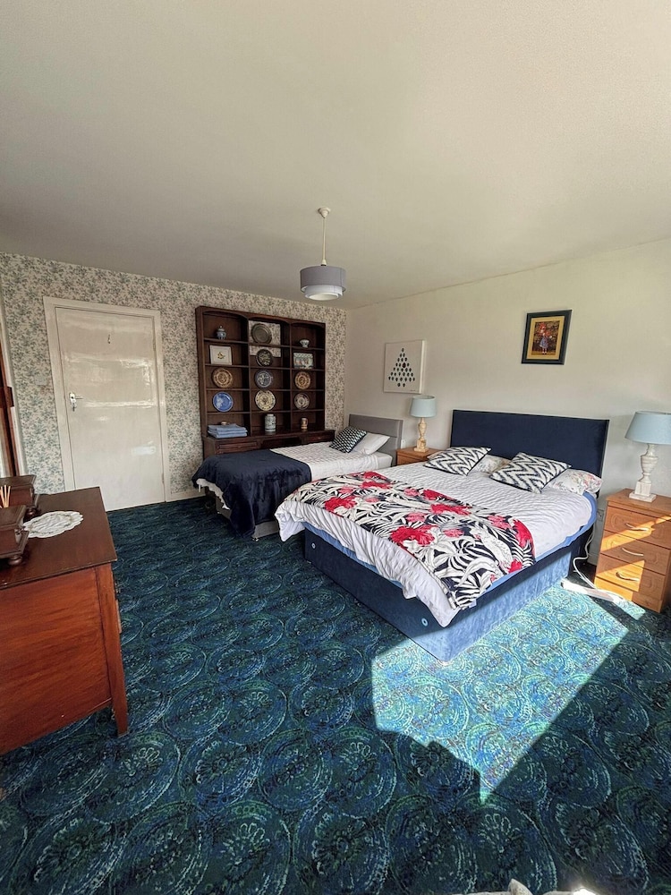 Luxurious Meath Retreat With 5 Bedrooms