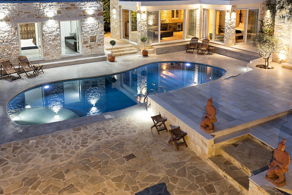 Villa Pela