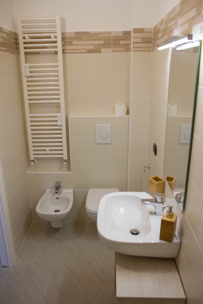 Bel Sorriso Varese - Dormire Felice Rooms & Apartments