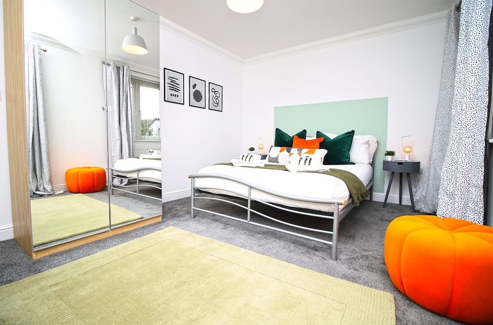 Isla House - Newport City Centre - Sleeps 7