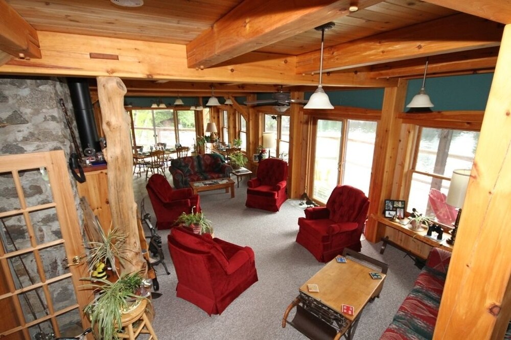 Sunny Rock B&B Haliburton