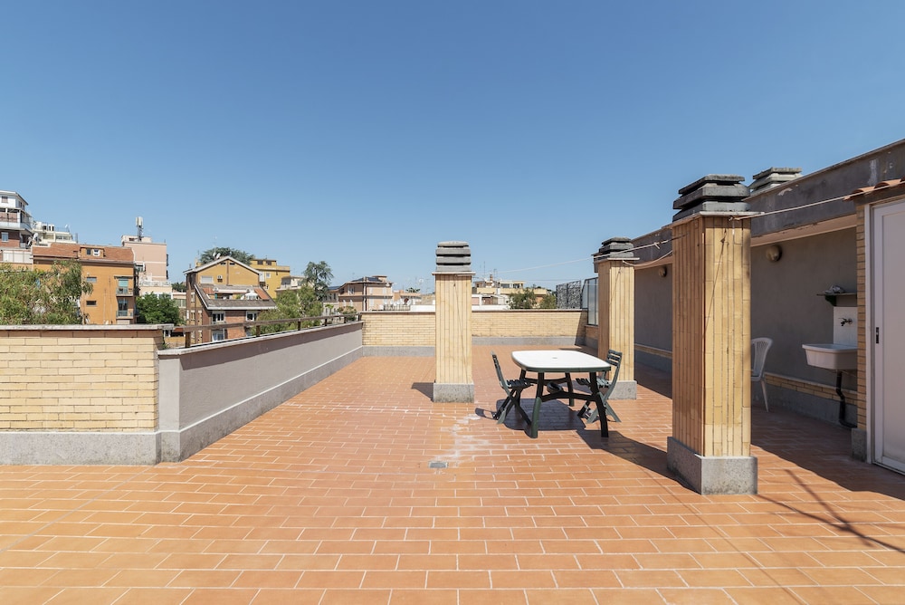 Modern Apartment Giardini Vaticani & S Pietro