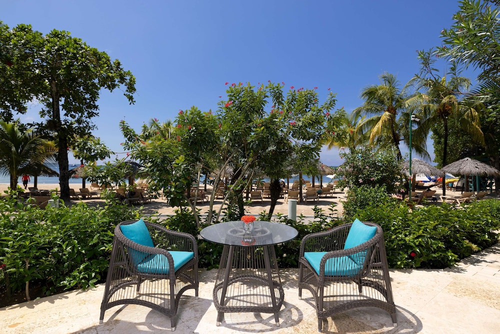 Jamaica Vacations - Sandals Negril - ALL INCLUSIVE Couples Only - Property Image 8