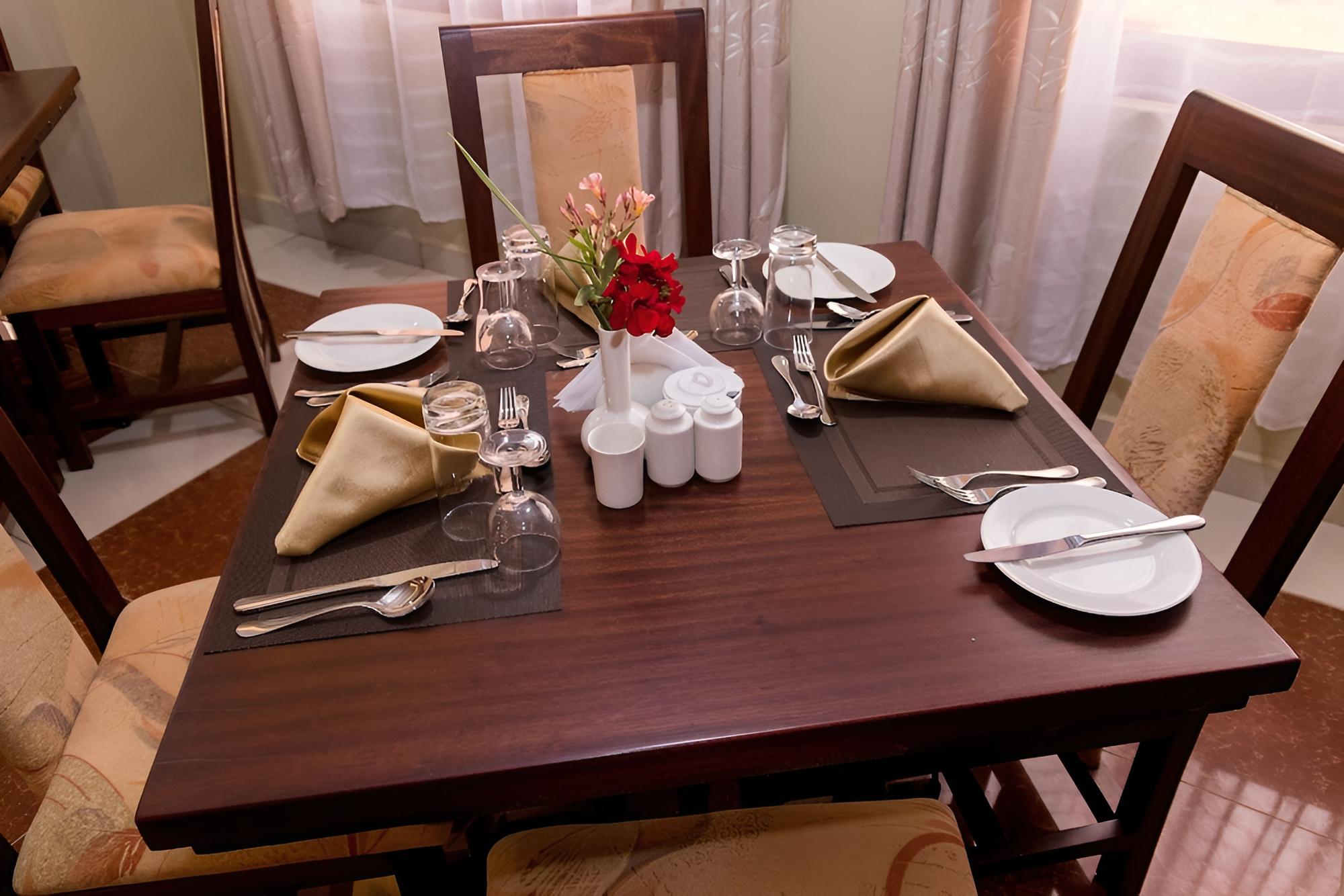Maxland Hotel Juja