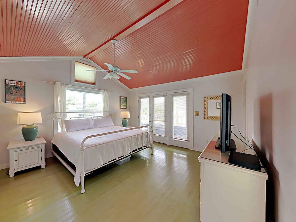 Cobia Cottage view 5
