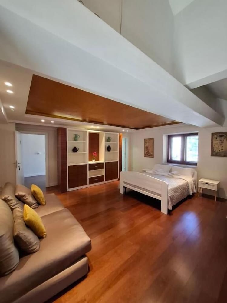 Filip Deluxe Rooms