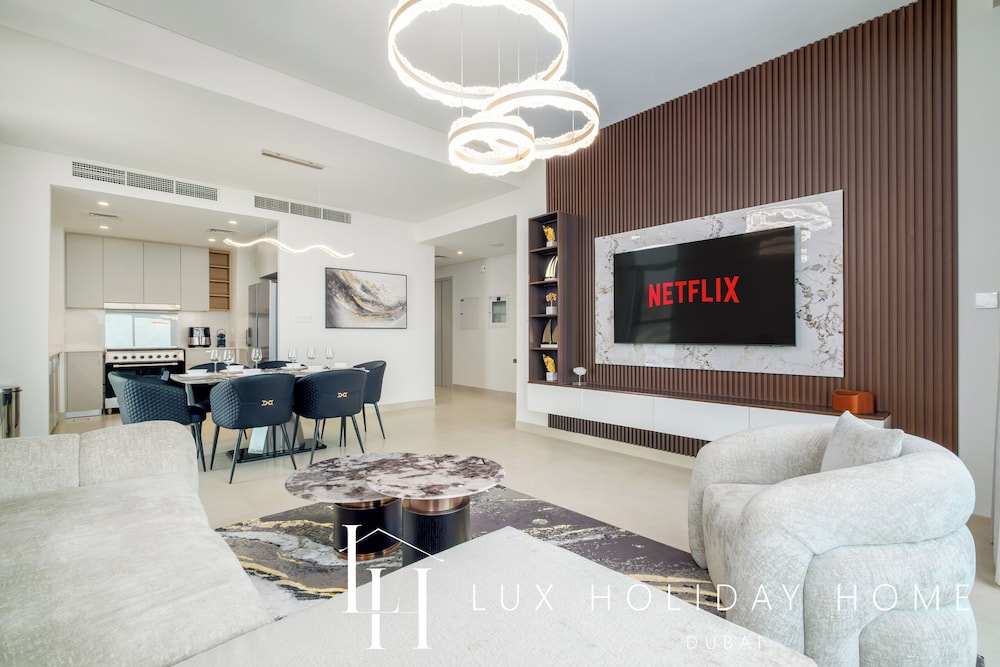 LUX The Creek Residence Suite
