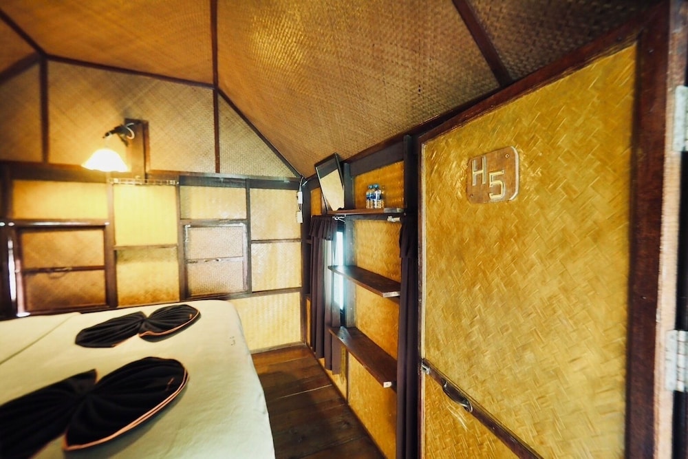 PraiwanRaftHouse