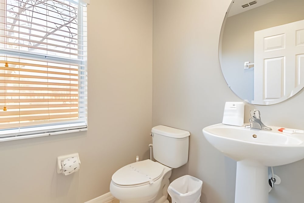 3bd/2.5ba Private Jacuzzi King Bed