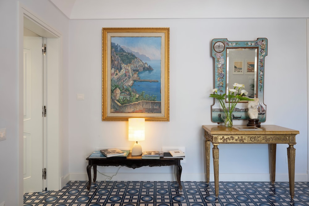 ABBRACCIO Amalfi Boutique Retreat