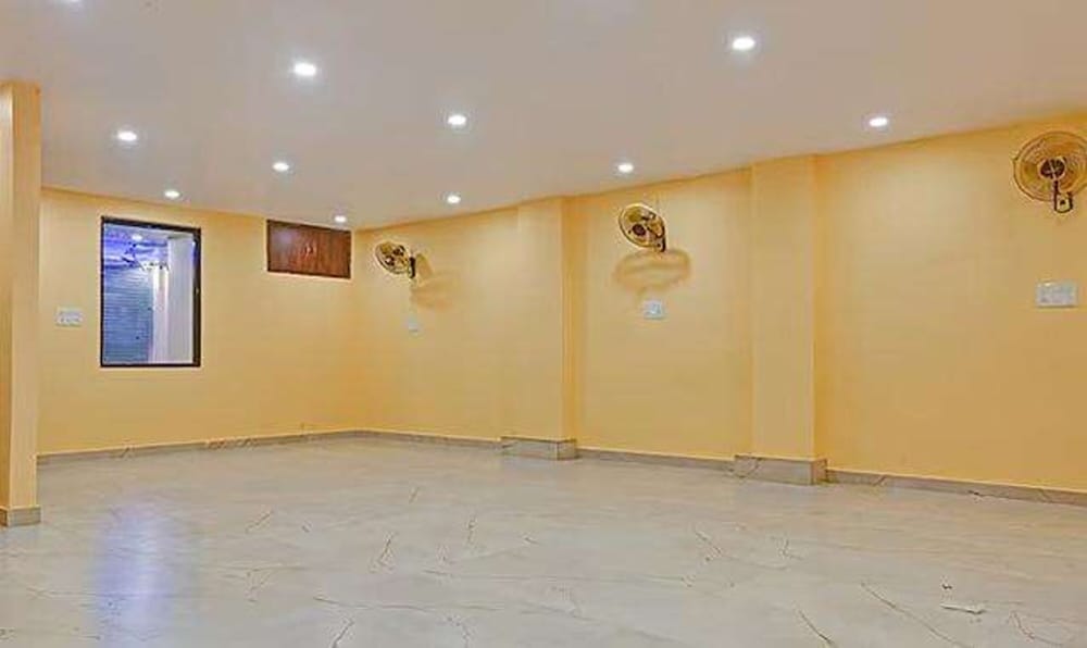 FabHotel Metro Inn view 5