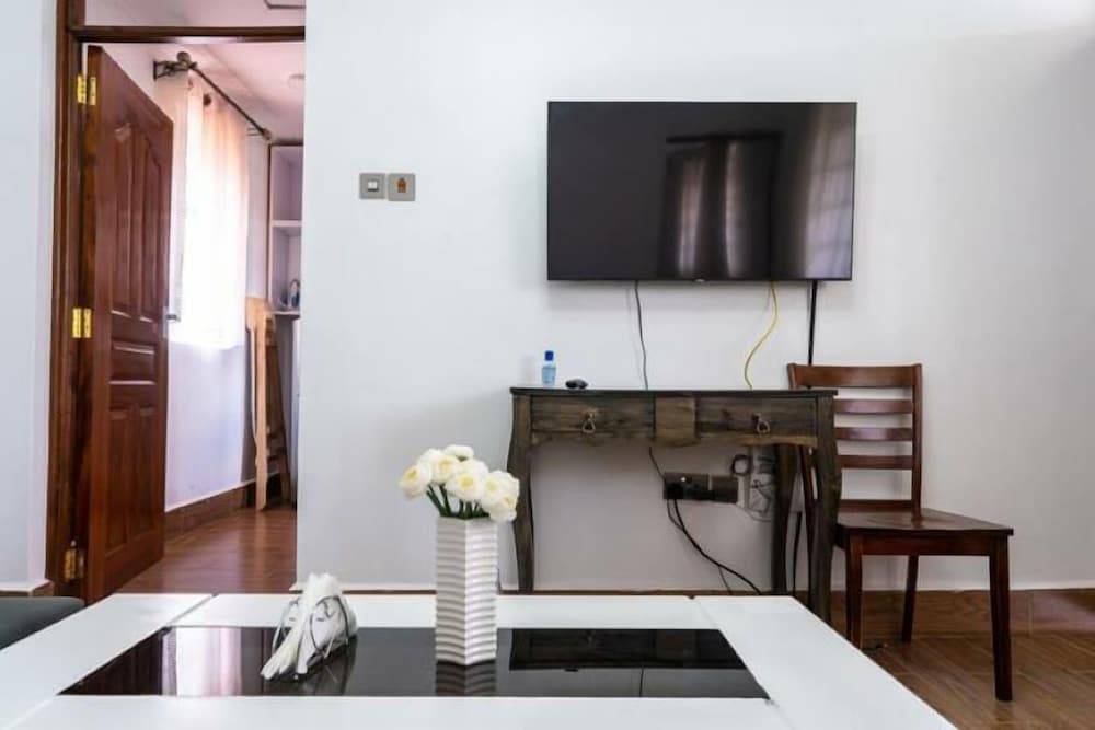 Karen Brooks View Palace 2 Bedroom Apartments