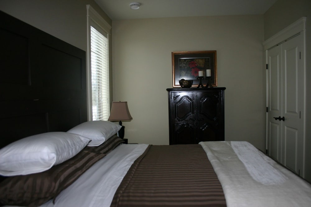 The Guest Suite on the Fairways - Image 4