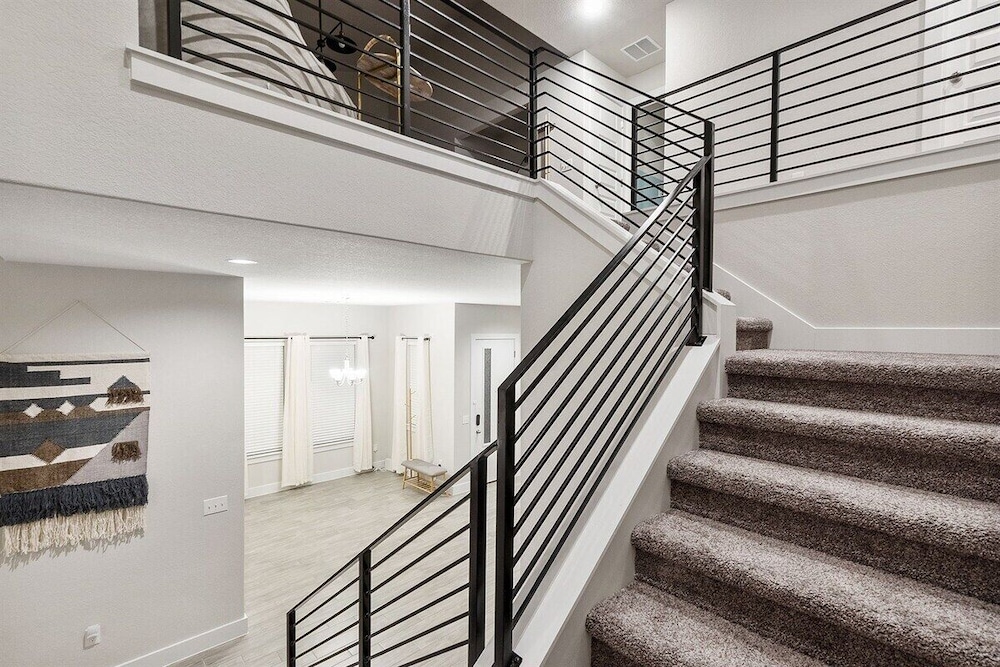 Spacious Cozy 4B Home in Frisco