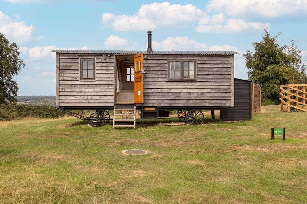 Drovers Hill at Stonor - Quercus - Shepherds hut