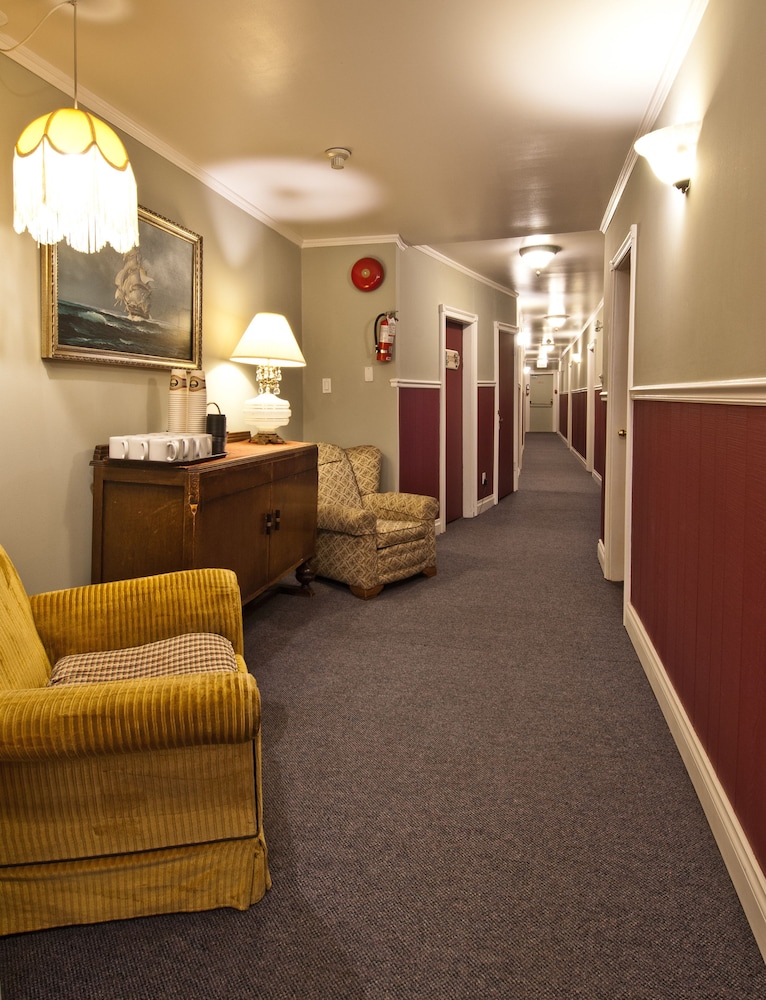 Heriot Bay Inn
