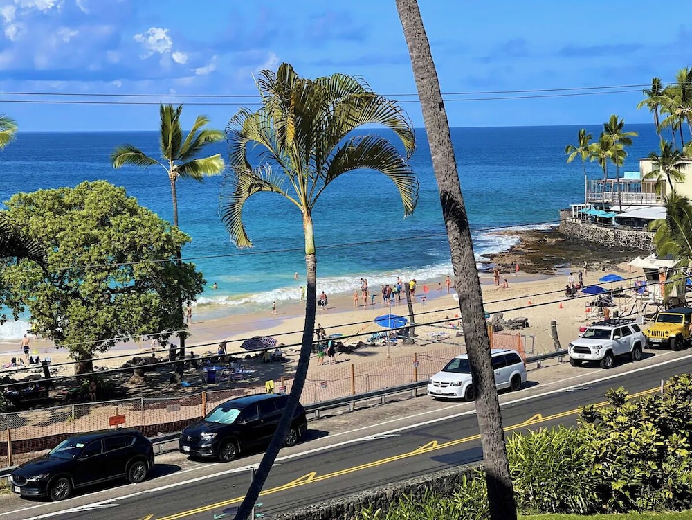White Sands Village 214 Modern Condo for 4 w/ Enviable Ocean Views!