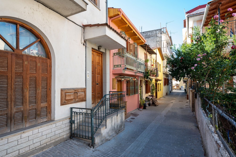 Dandy Villas Ioannina- Colorful Boutique House