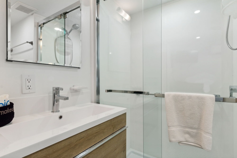 161 S Fletcher 5 Bedroom Home